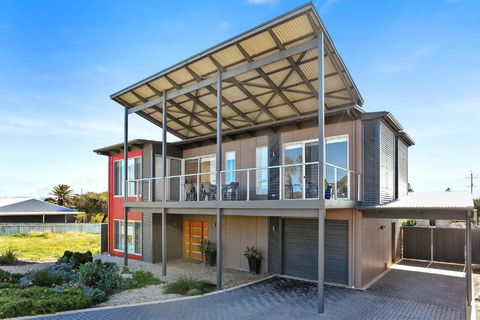 Riversea Goolwa Beach House - Accommodation Newcastle 2
