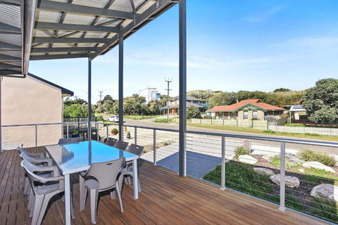 Riversea Goolwa Beach House - Accommodation Newcastle 0