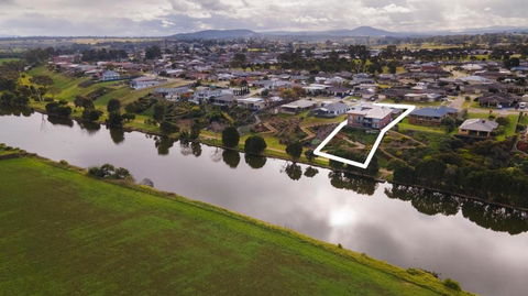 Riverside Haven - Accommodation Newcastle 1