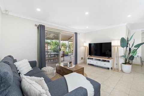 Rivervale Family Retreat - Accommodation Newcastle 1