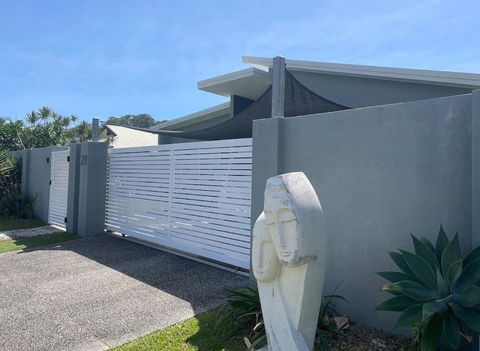 Relax At Trinity Beach Getaway, Blue Lagoon, Trinity Beach - Accommodation Newcastle 1