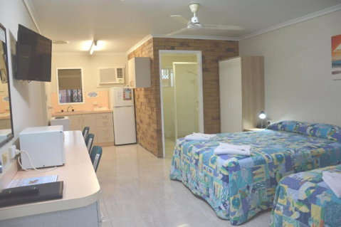 Rover Motel - Accommodation Newcastle 2