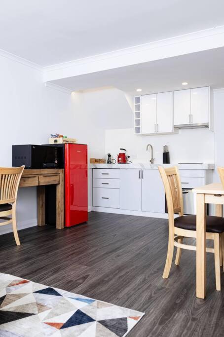 Salamanca Getaway Battery Point - Accommodation Newcastle 0