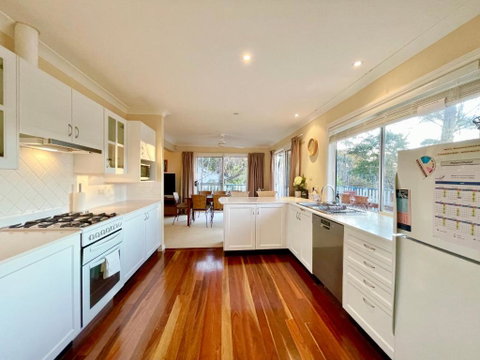 Rocky Mountain Cottage - Accommodation Newcastle 2