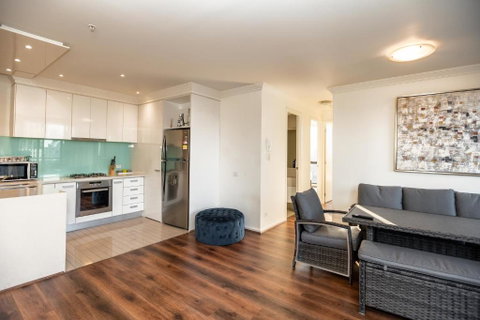 Rome Sky Villa - Accommodation Newcastle 2