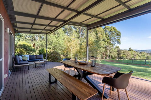 Roo Corner I Private Properties - Accommodation Newcastle 3