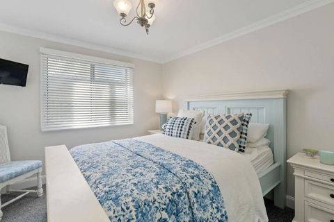 Rose Cottage 3B Hutchinson St Goolwa - Linen Included - Accommodation Newcastle 1