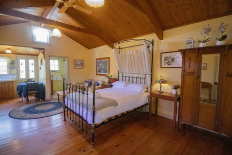 Rose Petal Cottage - Accommodation Newcastle 2