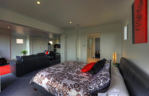 Rosebank Cottage Collection - Accommodation Newcastle 1