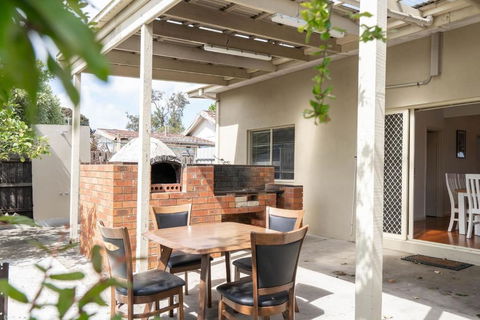 Rosebud Reset - A Beachside Group Getaway - Accommodation Newcastle 0
