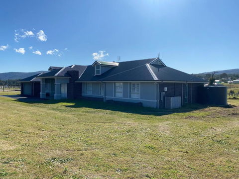 Rosehill Vines - Accommodation Newcastle 0