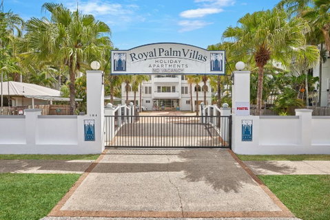 Royal Palm Villas - Accommodation Newcastle 2
