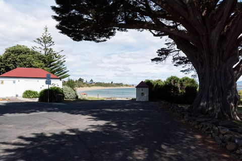Rustic Barn By The Bay - Accommodation Newcastle 2
