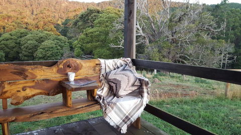 Rustic Hut Bush Retreat - Accommodation Newcastle 0