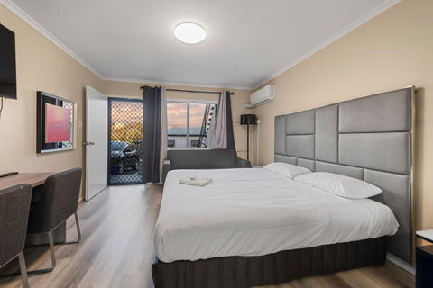 S1 Motel - Accommodation Newcastle 0