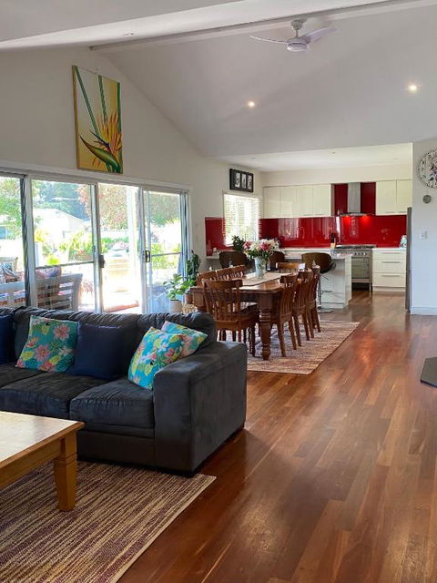 Sage House - Accommodation Newcastle 0