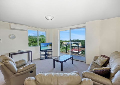 Sail Away - Accommodation Newcastle 3