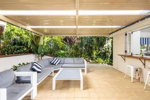 Salamander Sanctuary - Accommodation Newcastle 0