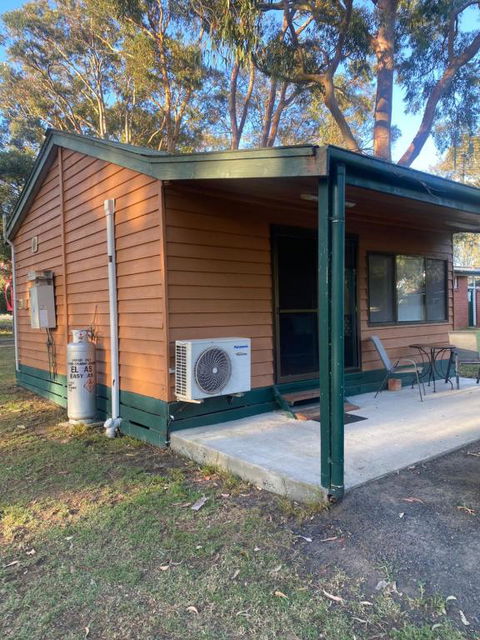 Sale Caravan Park - Accommodation Newcastle 2
