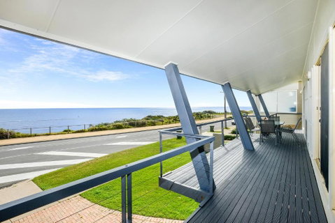 Salt - Aldinga Beach - C21 SouthCoast Holidays - Accommodation Newcastle 1
