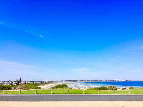 SALT @ North Beach WALLAROO (absolute Beachfront) - Accommodation Newcastle 0