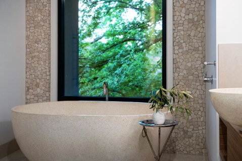 Saltus Luxury In Hepburn - Accommodation Newcastle 2