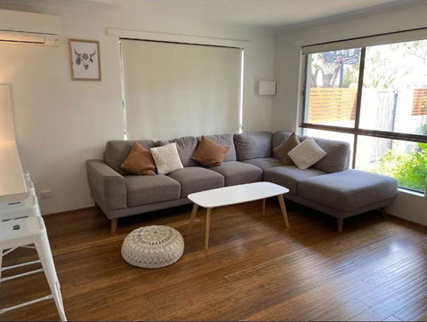 Salty - Accommodation Newcastle 2