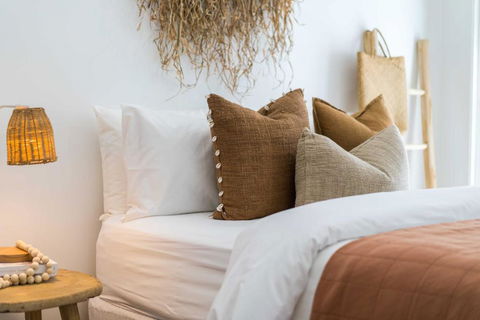 Salty Palms By The Sea - ONE - Accommodation Newcastle 1