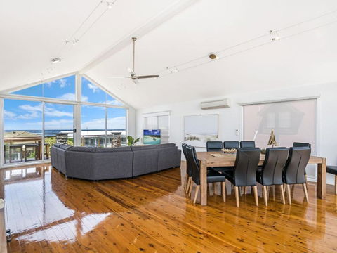 Saltys - Accommodation Newcastle 0