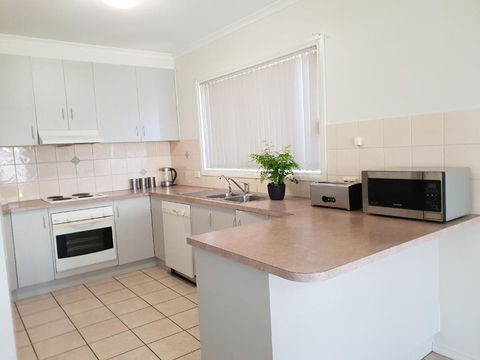 SAN Mateo - Accommodation Newcastle 3