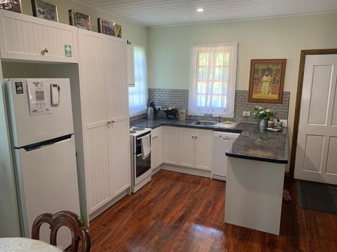 Sancreed Cottage - Accommodation Newcastle 3