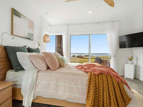 Sanctuary On Point - Accommodation Newcastle 1