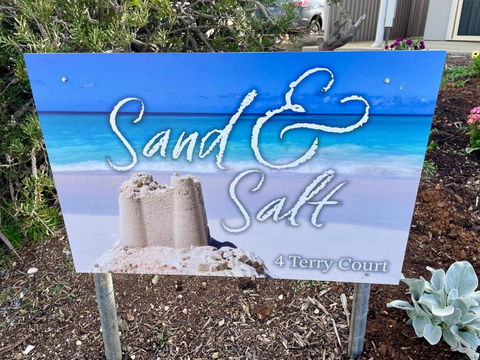 Sand & Salt - Accommodation Newcastle 1
