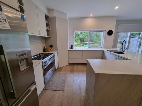 Sand Dunes - Accommodation Newcastle 1