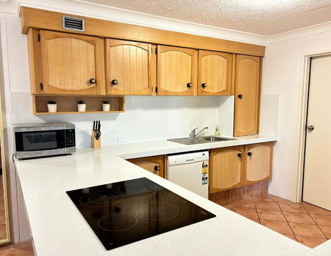 Sandbar Unit 402 - Accommodation Newcastle 2