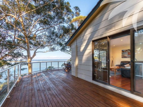 Sandbar View - Accommodation Newcastle 2