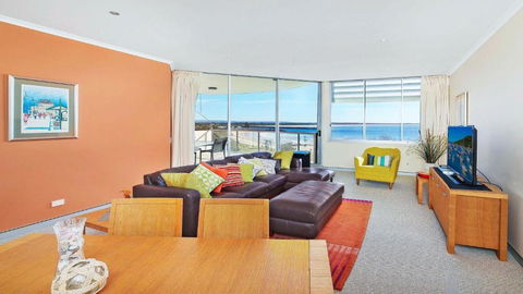 Sandcastle 201 - Accommodation Newcastle 2