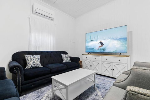 Sandown Beachside Cottage - Accommodation Newcastle 1