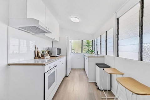 Sandown Beachside Cottage - Accommodation Newcastle 2