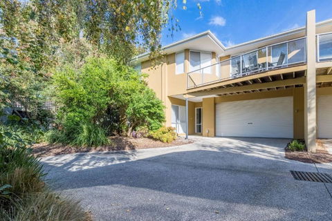 Sandpiper 5 - Close To Town And Beach - Accommodation Newcastle 0