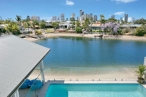 Sandy Cove - Accommodation Newcastle 2
