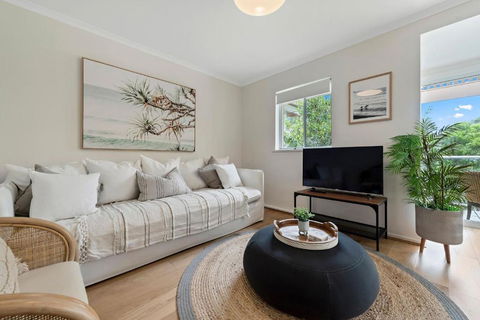 Sandy Days - Accommodation Newcastle 0