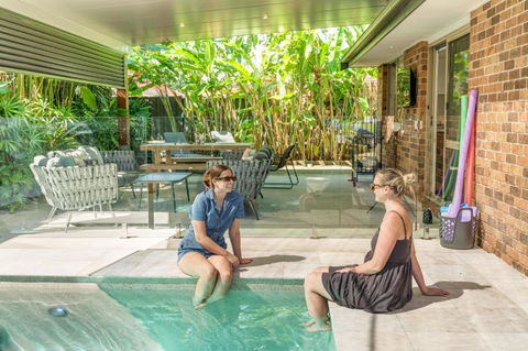 Sandy Dunes Retreat Pet-Friendly Wurtulla Home - Accommodation Newcastle 0