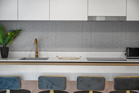 Sky Luxury Inc With Pool Gym Wifi - Accommodation Newcastle 3