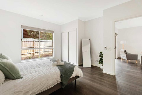 Spacious & Accessibly Friendly 3BR Home In Darley - Accommodation Newcastle 2