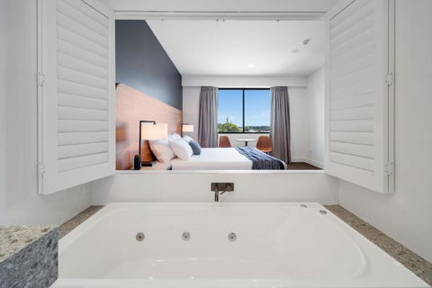 Springs Newcastle - Accommodation Newcastle 1