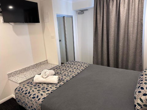 Surf Beach Motel Newcastle - Accommodation Newcastle 3