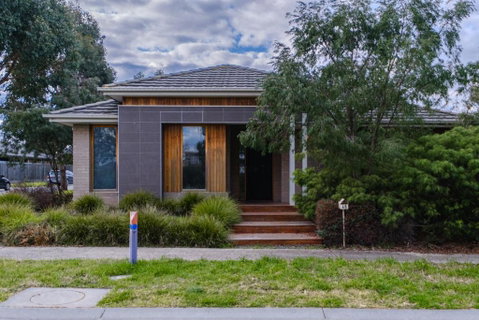 Superior 4br2ba Home In Greenvale - Accommodation Newcastle 0