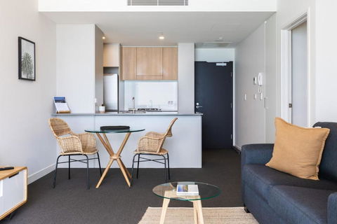The Aire - Accommodation Newcastle 2