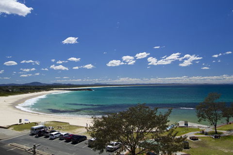 Beachpoint, Unit 401, 28 North Street - Accommodation Newcastle 0